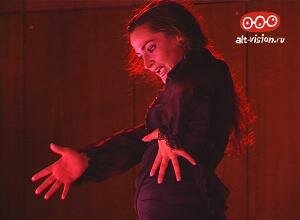 adela8res.jpg